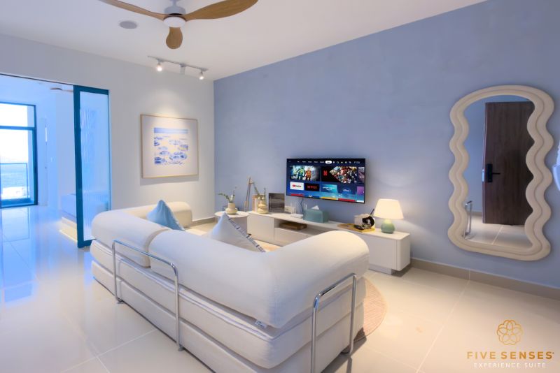 The Shore room photo